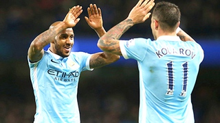 Fabian Delph có bàn đầu tiên cho Man City: Đã đến lúc vượt qua vận rủi