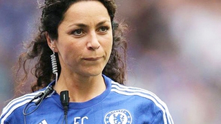 Bác sĩ Eva Carneiro sẽ quay lại Chelsea vì lương cao?