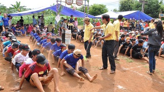 Teambuilding: Chơi 'Đua thuyền trên cạn' như thế nào?