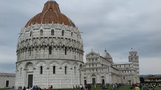 Chùm ảnh du lịch: Tháp nghiêng Pisa (Italy) đẹp đến sững sờ