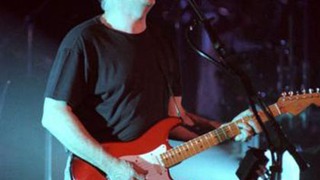 Cựu thành viên Pink Floyd, David Gilmour, trình diễn ở Pompeii