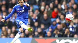 Fabregas giữ mạch bất bại cho Chelsea