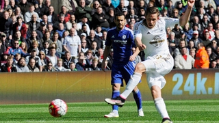 Swansea 1-0 Chelsea: Mạch trận bất bại của The Blues chính thức chấm dứt