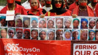Nhóm khủng bố Boko Haram công bố video 'chứng minh' các nữ sinh bị bắt cóc chưa bị giết