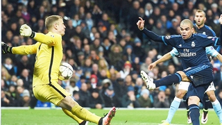 Man City 0-0 Real Madrid: Không Ronaldo, Real bất lực trước tài năng của Joe Hart