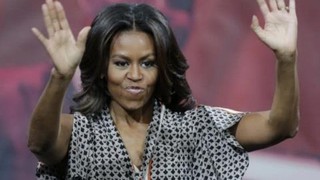 Bà Michelle Obama cùng bạn bè đi ăn tiệm khi chồng vắng nhà