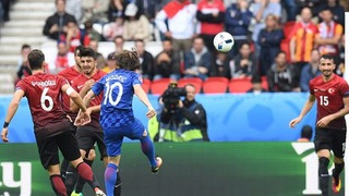 VIDEO: Chiêm ngưỡng những bàn thắng đẹp nhất của Luka Modric