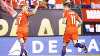 Chile 4–2 Panama: Song sát Sanchez- Vargas bùng nổ, Chile vào tứ kết