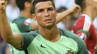 Rio Ferdinand: ‘Cristiano Ronaldo sẽ HỦY DIỆT giấc mơ của người Pháp’