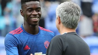 Mourinho hết lời ca ngợi tài năng trẻ chỉ đá... 10 phút trước Wigan