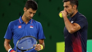 Novak Djokovic tiếp tục thất bại ở nội dung đôi nam