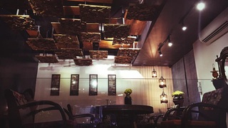 Quán cafe Hà Nội này quá lợi hại. Vào trong là biết liền