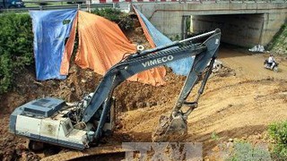 Đường ống nước sông Đà vỡ lần thứ 20