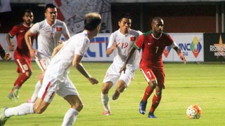 HLV Hữu Thắng và 'họng súng hai nòng'