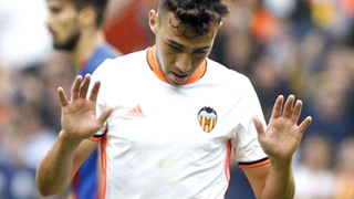 Barca vẫn cần Munir