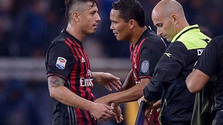 02h45 ngày 21/11, AC Milan - Inter: Bacca hay Lapadula đây, Montella?