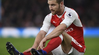 Arsenal không thể đổ lỗi thất bại vì vắng Mustafi