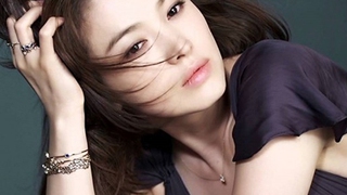 Song Hye Kyo tặng 150 triệu won tiền thắng kiện cho các nhà thiết kế trẻ