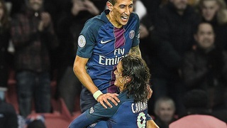 Di Maria và Cavani ăn mừng sinh nhật sau khi vùi dập Barca