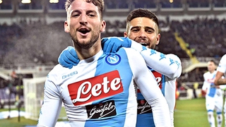 Những 'chú lùn' của Napoli khuynh đảo Serie A