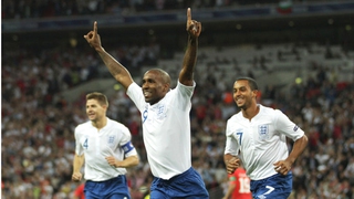 Jermain Defoe là sự bỏ lỡ đáng tiếc của Tam sư