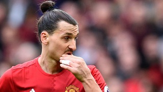 Vì sao Ibrahimovic tuy hay nhưng Man United cần một tiền đạo khác?