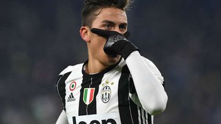 Juventus cần 'đối xử' với Dybala như Barcelona đã làm với Messi