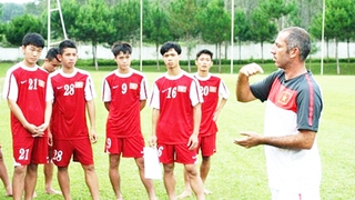 Vụ HLV dọa cắt gân chân cầu thủ U15: Còn đâu đạo nghĩa thầy trò