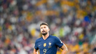 Olivier Giroud: Chiếc Go Kart dát vàng