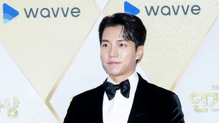 Thêm bằng chứng về hành vi thô lỗ của CEO quỵt tiền Lee Seung Gi