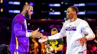 Khoảnh khắc chứng minh tình đồng đội giữa Russell Westbrook và LeBron James