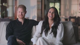 Video: Nhà Meghan lại tung trailer ‘bùng nổ’ rào trước phần sau, đưa ra tuyên bố gây sốc, thậm chí còn nhắc đến anh trai ‘để xem anh có trầm trồ’