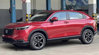 Ảnh thực tế Honda HR-V bản 'giá rẻ' tại đại lý: Bom tấn mùa mua sắm cuối năm