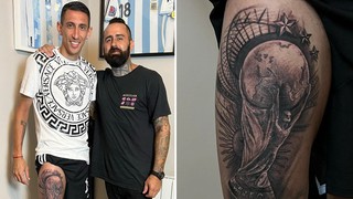 Di Maria lộ hình xăm 'khủng' sau chức vô địch World Cup