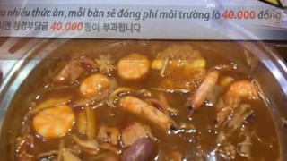 Sợ quán buffet phạt vì để thừa đồ ăn, chàng trai có hành động 'gian dối' khiến cư dân mạng phẫn nộ