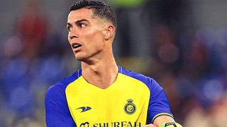 Ronaldo gặp tân HLV Martinez, bàn chuyện tương lai ở Bồ Đào Nha