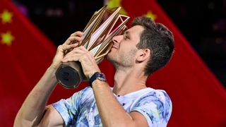Hubert Hurkacz vô địch Thượng Hải Masters