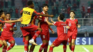 Kaka tỏa sáng, Indonesia tiếp tục gây bão tại World Cup 2023, cửa đi tiếp đã rộng mở