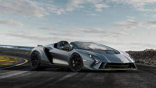 Lamborghini ra mắt bộ đôi siêu xe V12 chạy xăng cuối cùng, sau đây sẽ toàn siêu xe điện êm ru chưa biết nẹt pô kiểu gì