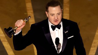 Brendan Fraser xúc động khi giành giải Nam diễn viên chính xuất sắc nhất tại Oscar 2023