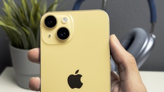 Trên tay mẫu iPhone 14 màu vàng mới: Đẹp mãn nhãn, có thể ra mắt ngay trong tuần tới