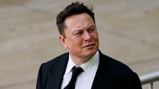 Elon Musk công khai chỉ trích cựu nhân viên của Twitter, nhưng rồi phải xin lỗi và tuyển lại người ta