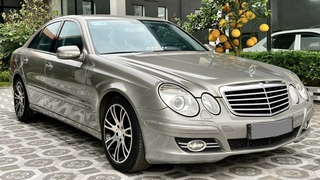 Mercedes E200 15 tuổi được rao bán giá 275 triệu đồng, chủ xe tự tin quảng cáo 'chỉ cần đổ xăng là chạy'