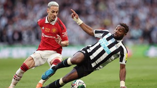 Lịch thi đấu bóng đá hôm nay 2/4: Newcastle vs MU