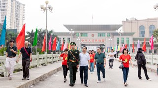 Cửa khẩu quốc tế Móng Cái trên đà hồi phục