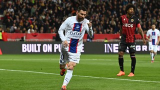 PSG đạt mốc 100 bàn trong ngày Messi tỏa sáng