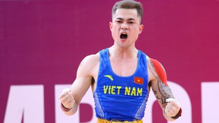 Lực sĩ Việt Nam ‘out trình’ Đông Nam Á, hạ VĐV Thái Lan để lần thứ 3 đoạt HCV SEA Games