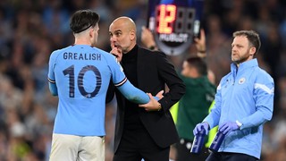 Tin nóng bóng đá tối 18/5: Pep khó chịu với Grealish, Arsenal thèm khát Cancelo