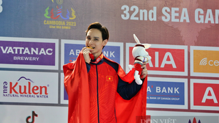 Hotboy Đinh Phương Thành từ cậu bé nghị lực bị suy dinh dưỡng trở thành kỷ lục gia của TDDC Việt Nam