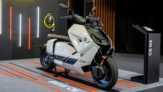 Xe máy điện gây "sốt" với thiết kế cực "ngầu", tốc độ tối đa 120km/h, ngập công nghệ 